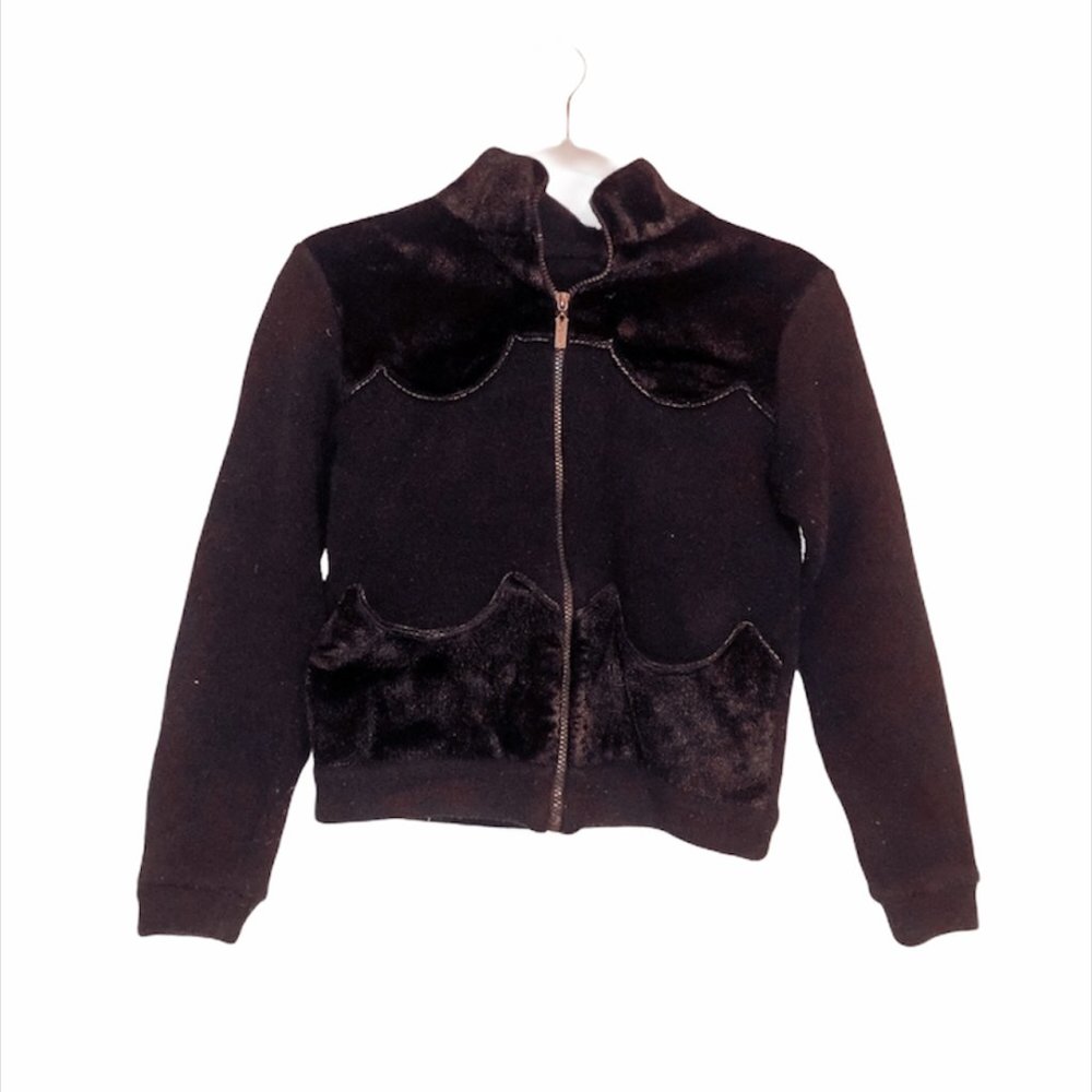 🌺3/$15 Faux Fur Zip-Up Jacket from Europe!
